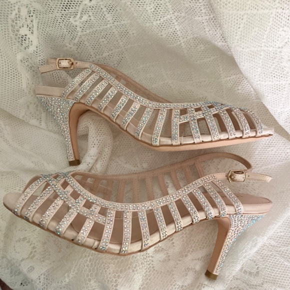 Crystal Studded Bridal/Party Shoes - Picture 5 of 8